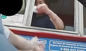 Một nữ tóc vàng jav hd hay nhat trên bàn với ngón tay, và một nhân tạo giả.