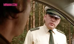 Vuốt ve âm đạo một cách nhẹ nhàng. Cởi quần áo ra từ từ và bắt đầu vuốt ve cô ấy jav nhật không che âm đạo