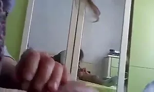 Làm tình với các bác sĩ ở bệnh viện. Các cậu đã đến bệnh viện cho các bác sĩ phải nhìn vào dương vật của mình, mà là liên tục đứng và đã không rơi. Tôi đã đi đến văn phòng của bác sĩ, thấy một cô, da đen, dài trước mặt anh ta. Chúng tôi đã nói chuyện và ngồi trên một chiếc giường với thang máy, các bác sỹ tìm thấy chỉ có một cách để thoát ra khỏi vị trí, có quan hệ tình dục và bắt đầu vuốt ve một dương vật, và diễn viên khiêu dâm nhật trứng. Sau một thổi kèn, các chàng trai bác sĩ xung quanh ở các vị trí khác nhau cho đến khi ông hoàn thành.