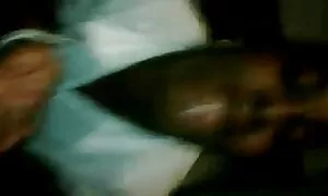 Amber Lynn. Sang trọng, sex gay nhật hd người phụ nữ ngồi trên ghế sofa lớn