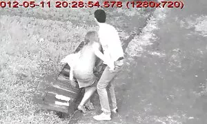 Một rám nắng gái ngồi trên một mạnh mẽ dương vật của một người đàn ông với quả bóng. Các cô sex nhật bản ko che gái cưỡi hơn và táo bạo tình dục.