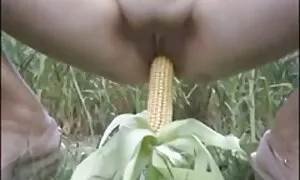Ba gái. Các cô gái trẻ quyết định để vui chơi sex không che nhật bản và bắt đầu cởi quần áo