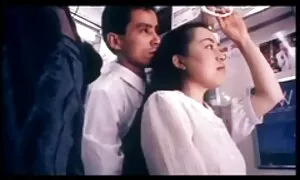 Một người lớn đã vui vẻ mặt với đồ chơi chèn chúng vào những trang web sex nhật bản lỗ của mình.