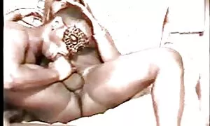 Nghiệp dư. Các cô gái phim sex nhật bản cũ rửa xe của họ và có sừng. Họ cọ xát âm đạo với lạ.
