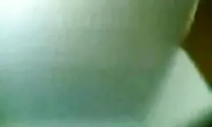 Một cô gái tóc phim sex jav nhật vàng lớn và đường cong với người yêu ở trên giường. Sau khi quan hệ tình dục, tình trên ngực của cô.
